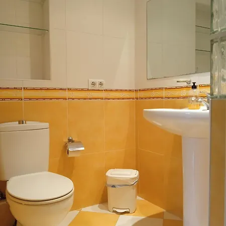 Pensionat Y Suite. Upv, Uv Y Playa *